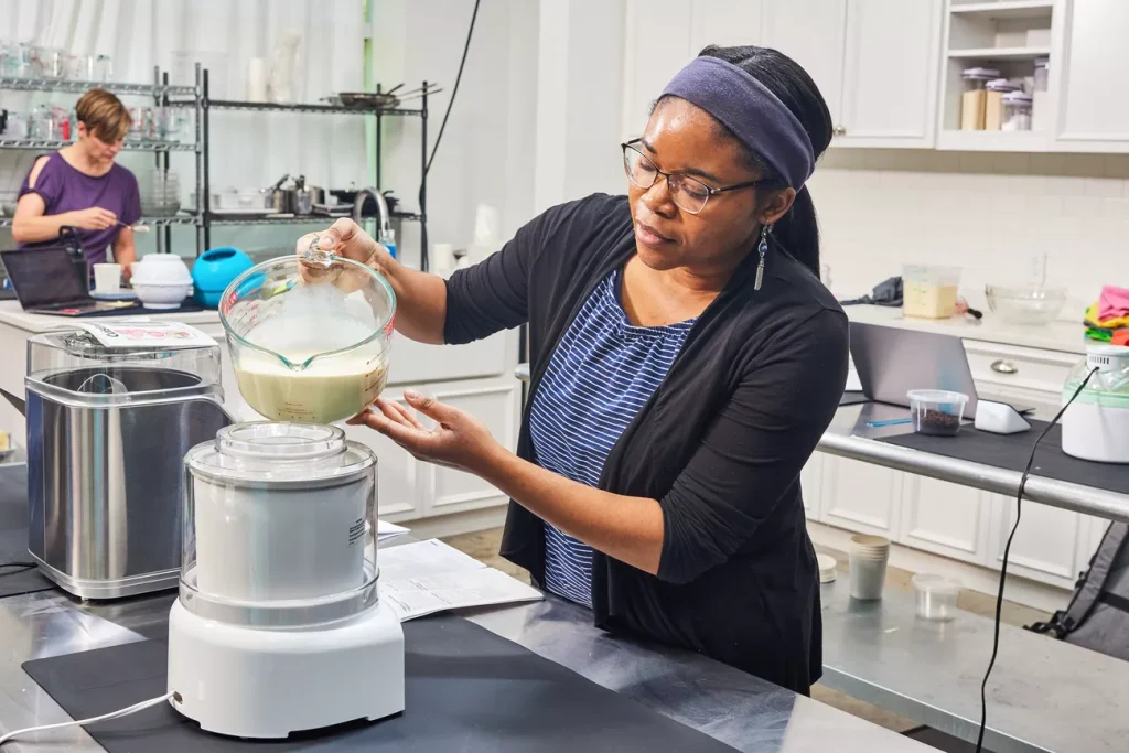 بهترین بستنی‌ ساز خانگی ۲۰۲۵